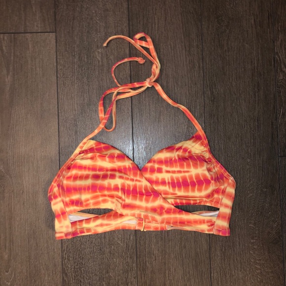 VS Pink Cross Front Bikini Top - Picture 6 of 6